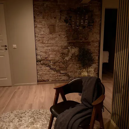 Appartement Newly Renovated Downtown In The Old Town Of *